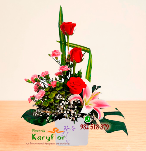 Base decorada-3 rosas<br>AM Y AM 008