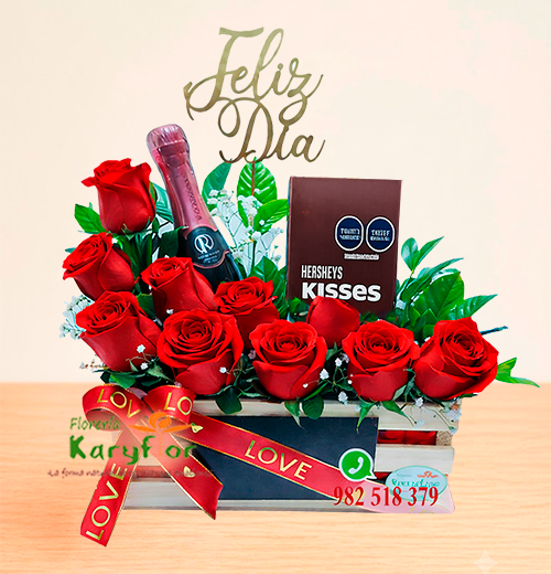 Canasta 10 Rosas<BR>Riccadonna+Chocolate<BR>AM Y AM 012