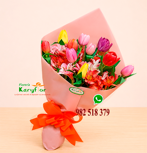 Ramo 10 tulipanes<BR>flores variadas<BR>Mamá_017