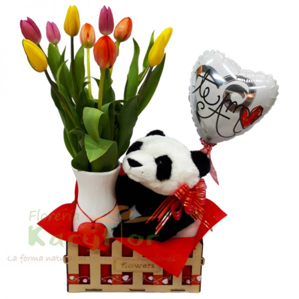 Florero de cerámica con collar de corazón y 10 tulipanes, incluye peluche, tarjeta dedicatoria y globo N°9 en una canastita de trupan. Pueden agregar chocolates y más ingresando a la Opción regalos.